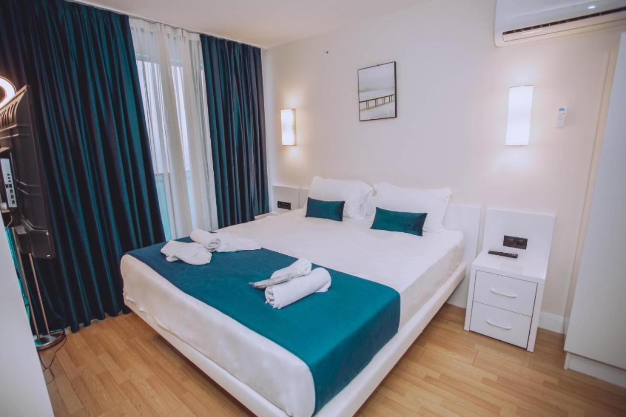 Orbit City Batumi Hotell Exteriör bild